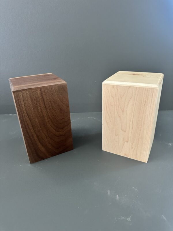 Utility urns